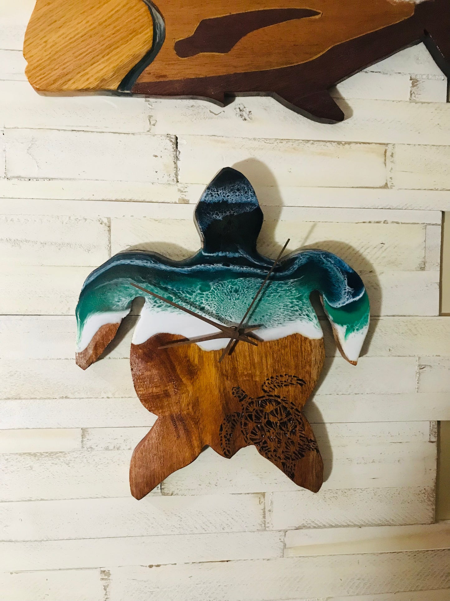 The Honu Sea Turtle Clock