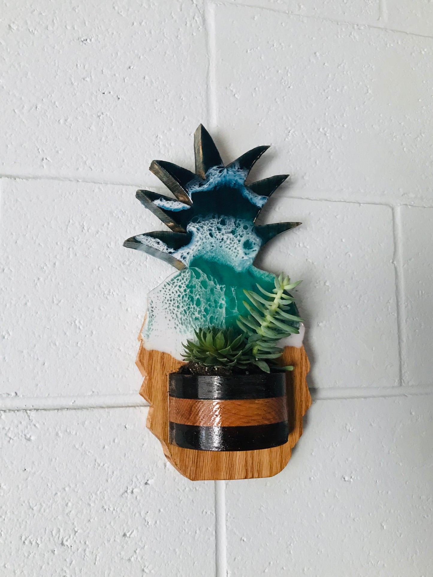 Resin Pineapple Succulent Wall Decor