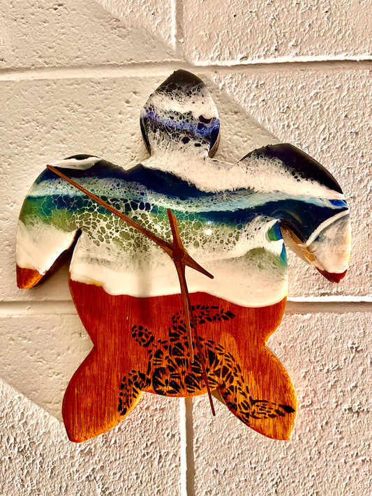 The Honu Sea Turtle Clock