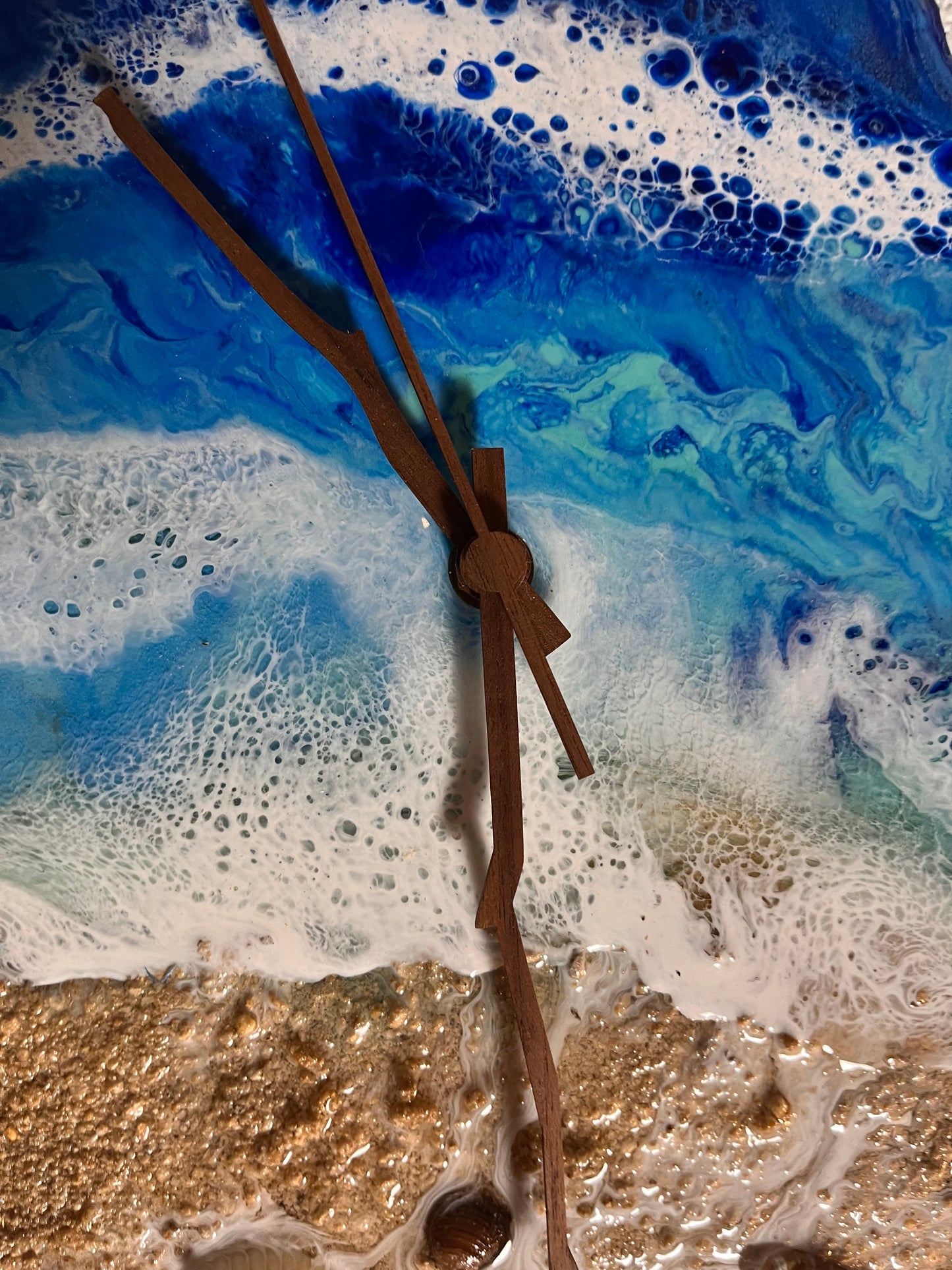 Sandy Beach "The Waimanalo" Resin surfboard Clock